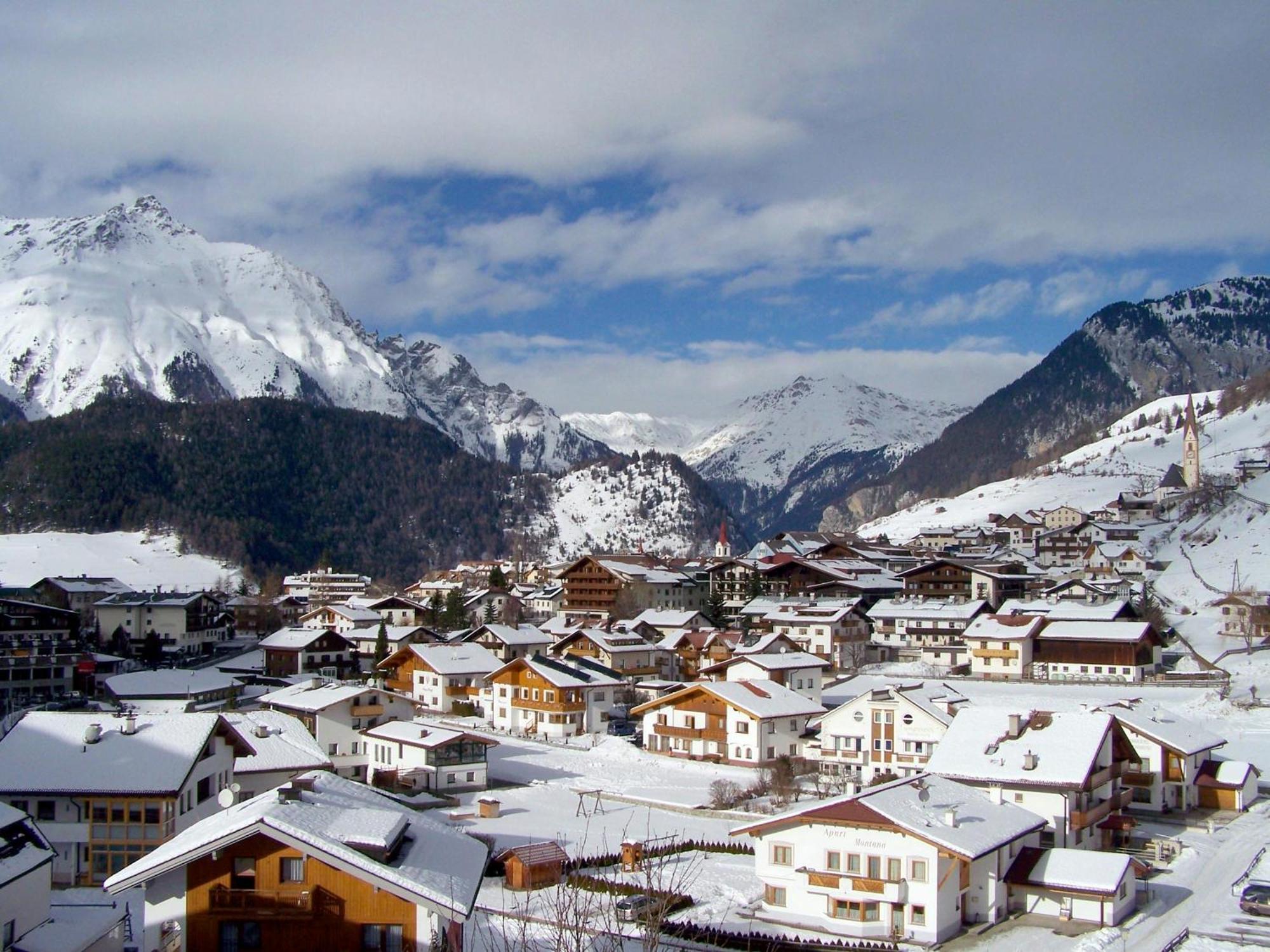 Hotel Berghof Nauders Bagian luar foto